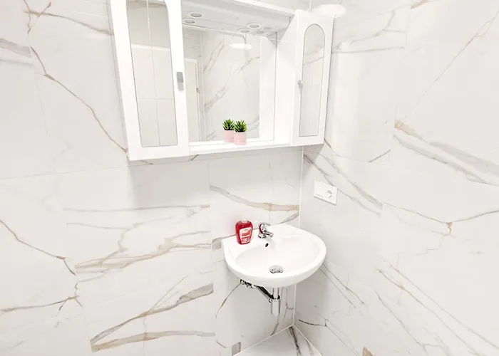 Comfortable In Lanstrasse Area Br3 * Wenen